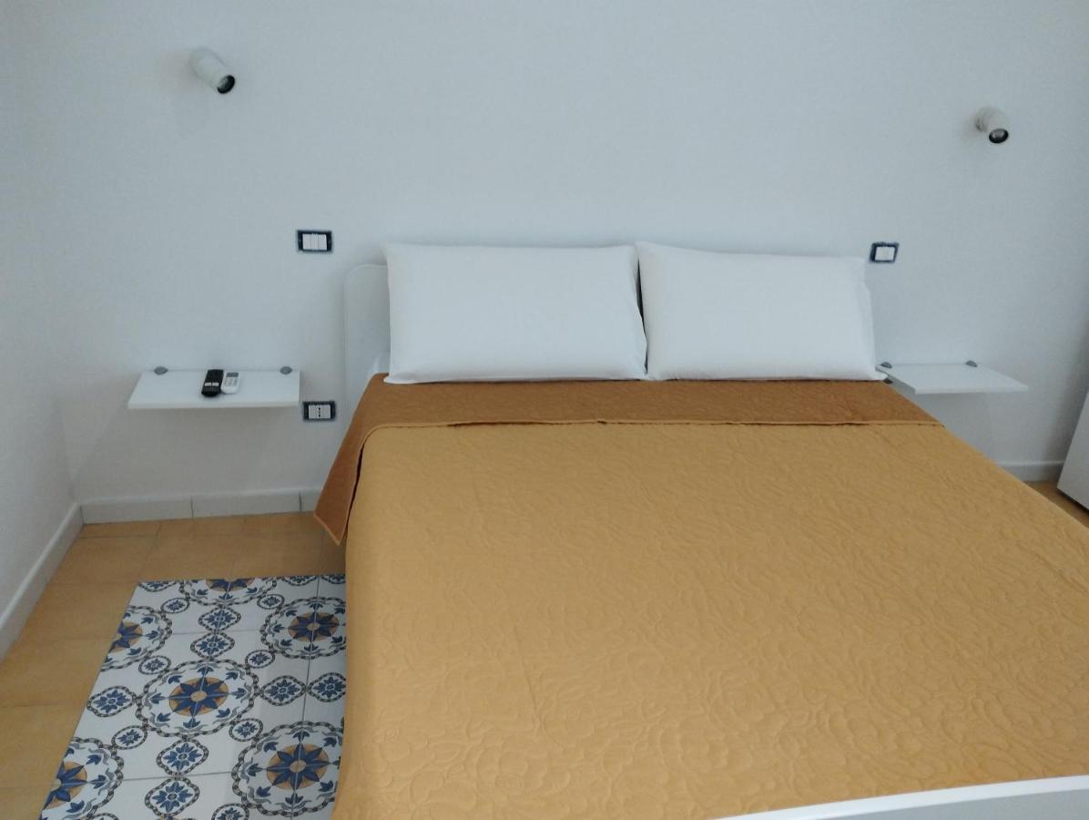 La Bomboniera B&B Amalfi Coast Виетри Экстерьер фото