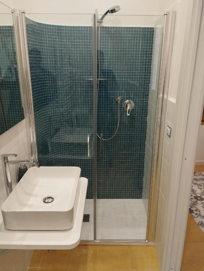 La Bomboniera B&B Amalfi Coast Виетри Экстерьер фото