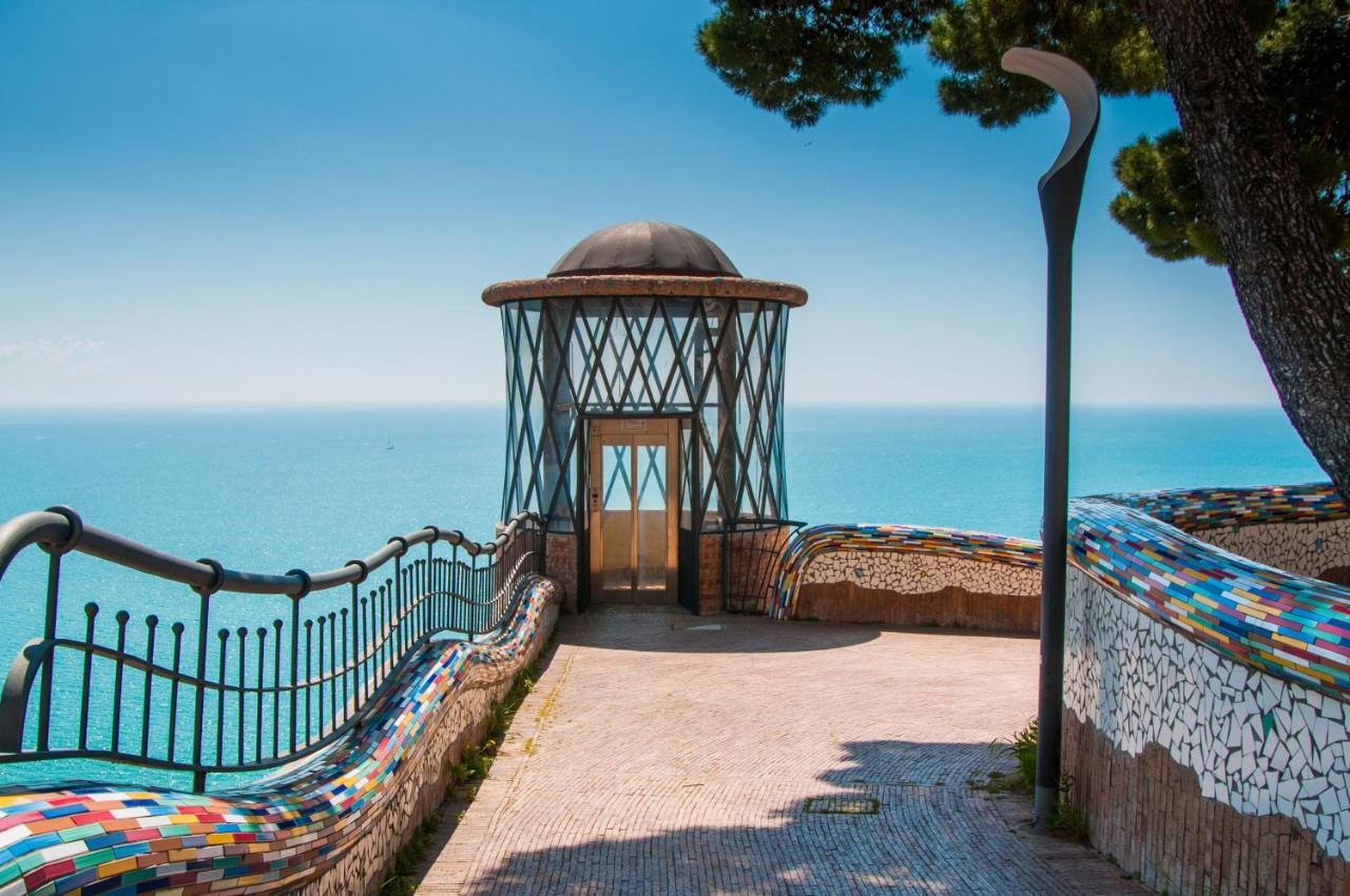 La Bomboniera B&B Amalfi Coast Виетри Экстерьер фото